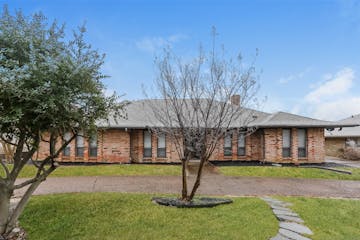 2804 Quail Ridge Drive Carrollton, TX 75006